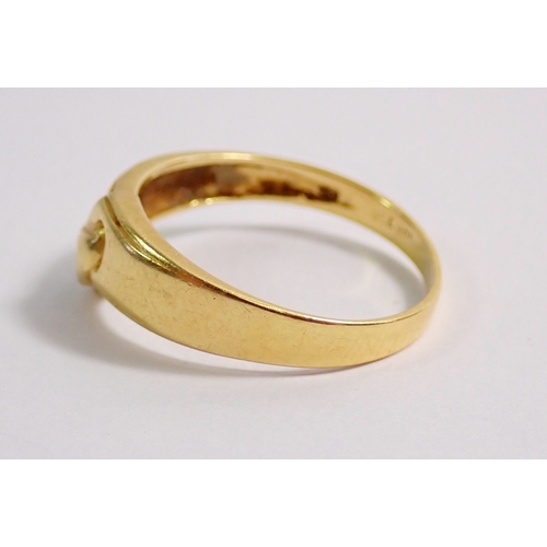 279 - An 18 carat gold and diamond set belt loop design ring, size O-P, 3g