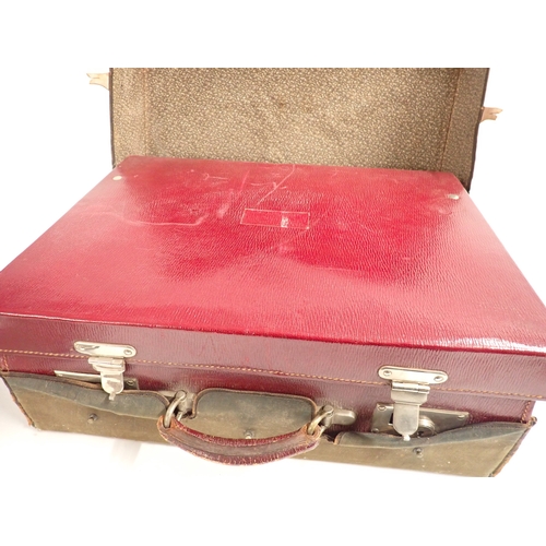191 - A Victorian travelling toiletry case fitted eight silver and glass toiletry bottles, London 1900 by ... 