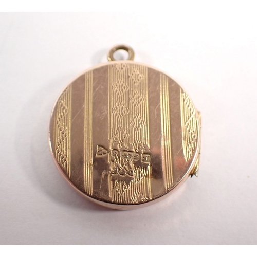 286 - A 9 carat gold circular locket, 2cm diameter, 2.3g