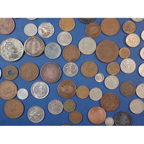 542 - A group of World coins and tokens including Netherland 1G 1924, George VI Indian half rupee 1942, Ei... 