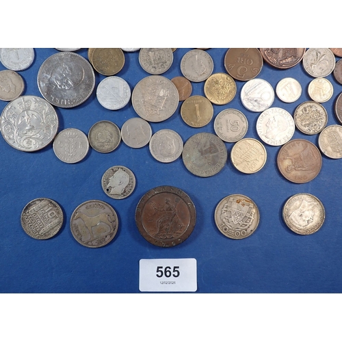 565 - A group of British and World coins including silver content examples, Eire half crown 1942, Portugal... 