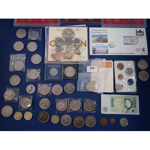 578 - A collection of British coins including commemorative crowns, two pound coins, cased sets etc
