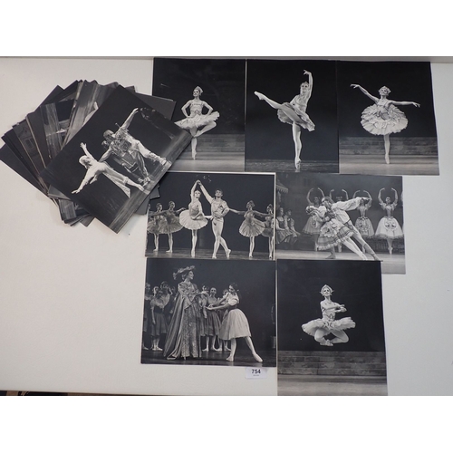 Lot 754       