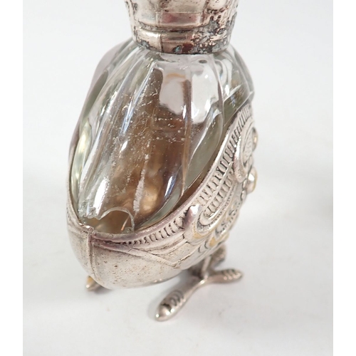 183 - Two glass and white metal chick form cruets, 7.5cm, one a/f