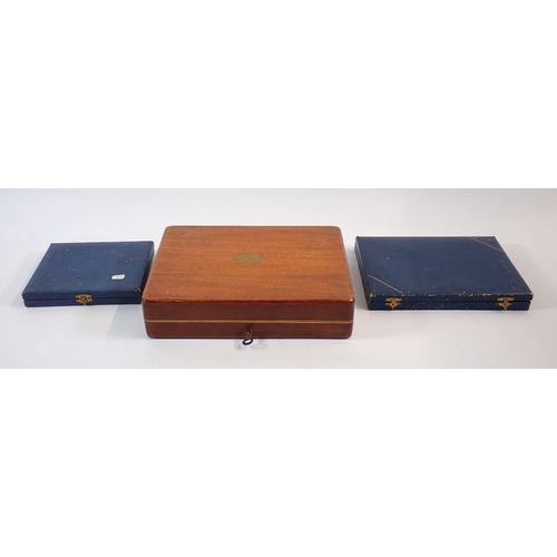 202 - A set of Art Deco tea knives, silver plated cake forks and a fish cutlery set - all boxed