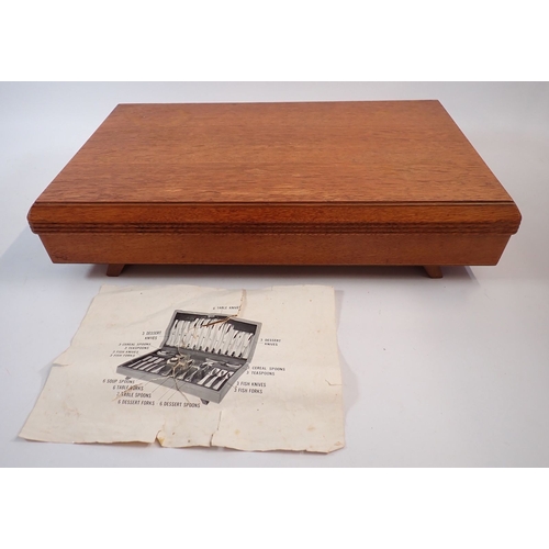 204 - An oak canteen containing Insignia plate six person cutlery setting including dinner, fish and desse... 