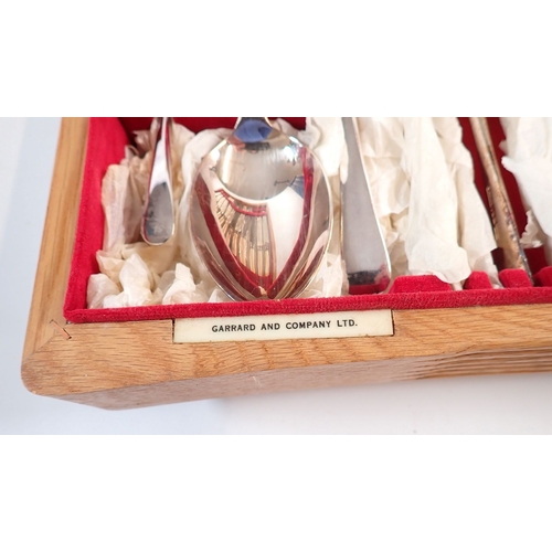 205 - A Garrard & Company Ltd six person canteen of cutlery