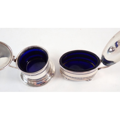 218 - A Victorian silver salt London 1873 and later mustard pot, Birmingham 1919, 95g
