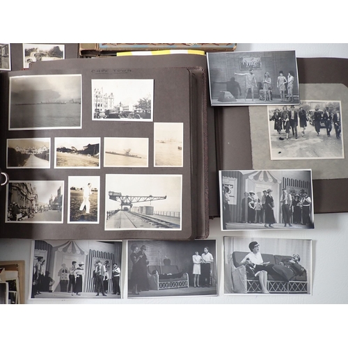 479 - Five photograph albums, one containing carte de visite and cabinet cards, another of early 20th cent... 