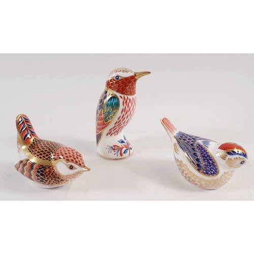 29 - Three Royal Crown Derby paperweights - wren, hummingbird and gold crest, 8.5cm wide, two boxed