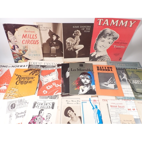 659 - A box of theatre, circus and ballet programmes