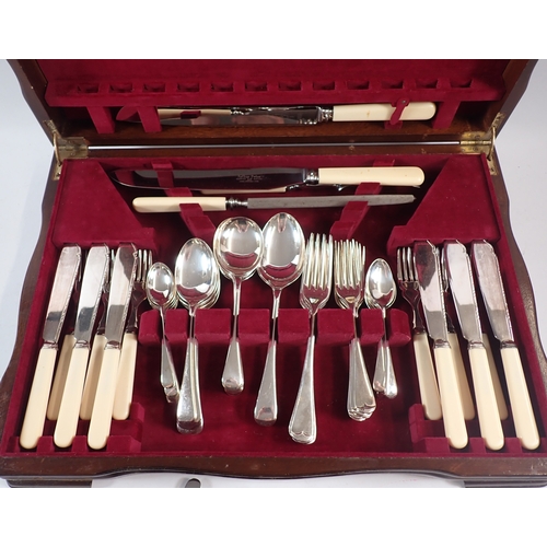 244 - A six person silver plated canteen of cutlery with knives by Arthur Price