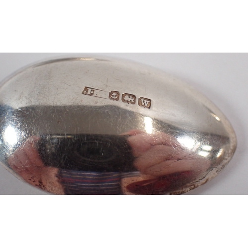 278 - A silver Queen Victoria commemorative spoon, two silver golf spoons and a silver anointing style spo... 
