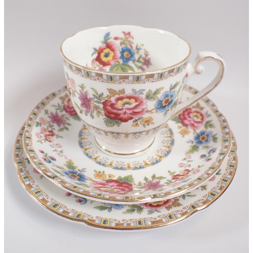 7 - A Royal Grafton Malvern tea service comprising six cups and nine saucers, six tea plates, sugar and ... 
