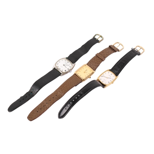 211 - Three assorted wristwatches. Comprising Pulsar quartz with black leather strap, Timex quartz on a br... 