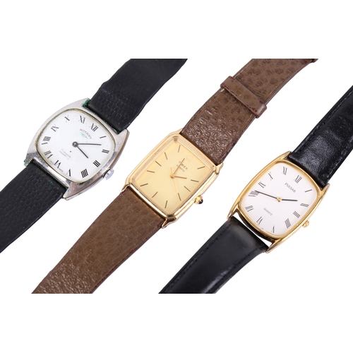 211 - Three assorted wristwatches. Comprising Pulsar quartz with black leather strap, Timex quartz on a br... 