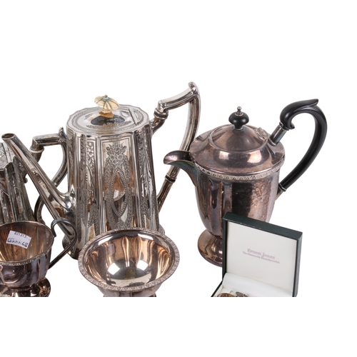 296 - A small group of silverplated items. Including tea and coffee pot, gold plated silver cufflinks, som... 