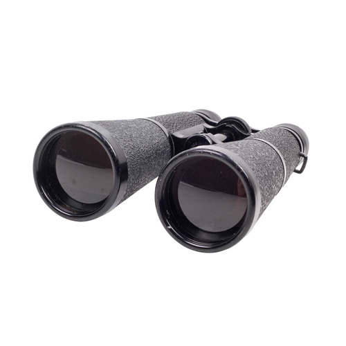 125 - A pair of Hensoldt Dialyt 10 x 50 binoculars. Serial number 829410. Lenses G/VG, focuses well at nea... 