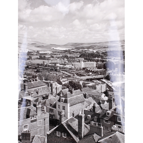 82 - Leonard and Margery Gayton: A large photographic archive of silver gelatin prints, depicting scenes ... 