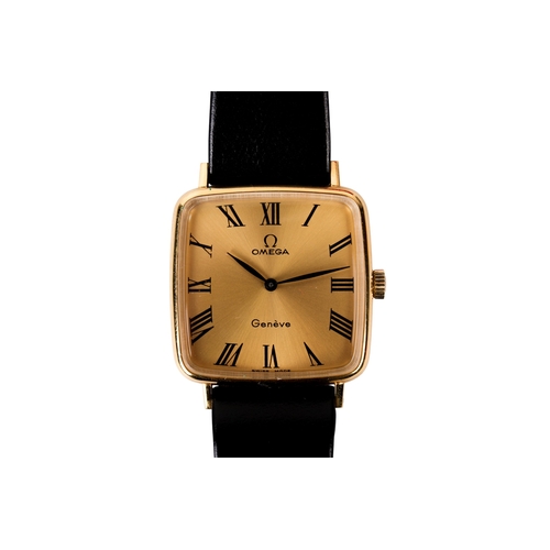 348 - A gentleman's Omega Geneve wristwatch. The gilt dial with Roman numerals, in a gold plated case, man... 