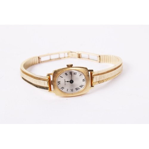 370 - A vintage 'Richard' gold lady's dress watch. The oval champagne face with black Roman numerals, mark... 