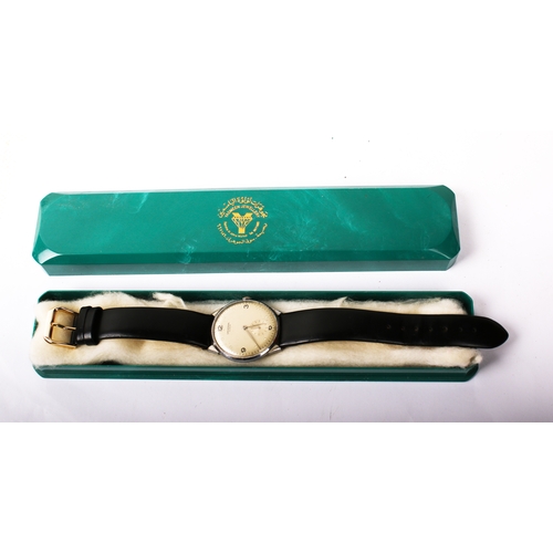 397 - A gentleman's Universal Geneve wristwatch. The dial having Arabic numerals and a subsidiary seconds ... 