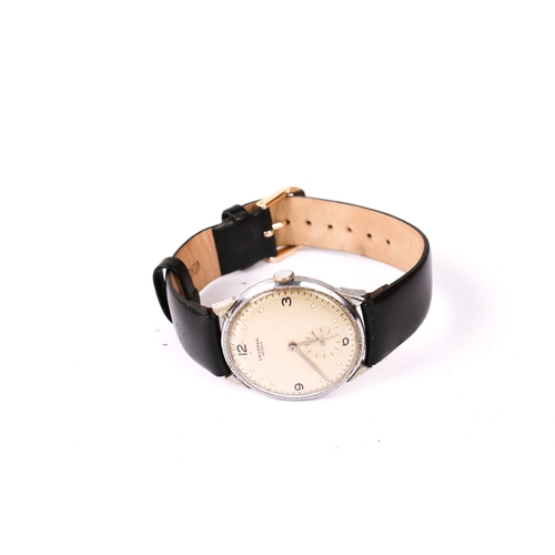 397 - A gentleman's Universal Geneve wristwatch. The dial having Arabic numerals and a subsidiary seconds ... 