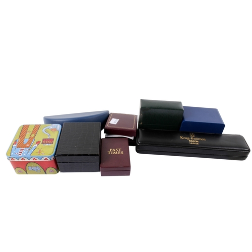 429 - A collection of wristwatches. Including a lady's Sekonda with a blue dial and Arabic numerals, a box... 