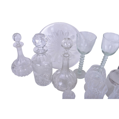 601 - A collection of assorted modern glassware. Including two punch bowls and mugs, a photo frame and thr... 