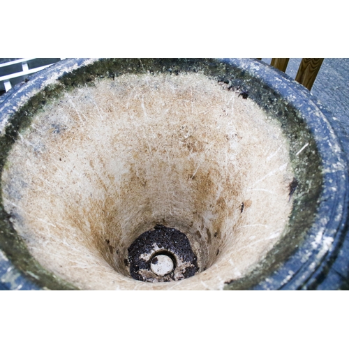 637 - A garden table and set of six chairs. The rectangular metal framed table having a tiled surface, H73... 