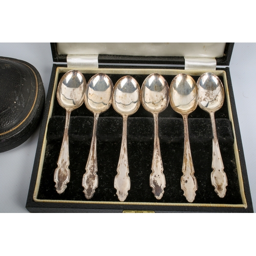 51 - Three boxed sets of Victorian and later silver flatware. Comprising a set of six teaspoons, hallmark... 