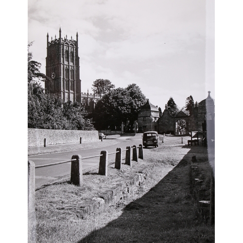 121 - Leonard and Margery Gayton: A large photographic archive of silver gelatin prints, depicting scenes ... 