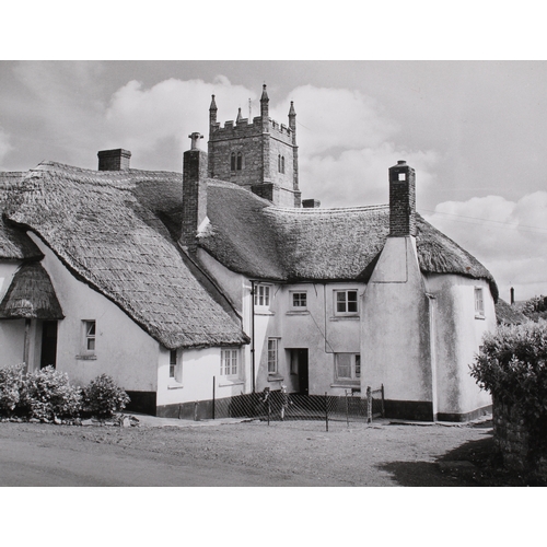 122 - Leonard and Margery Gayton: A large photographic archive of silver gelatin prints, depicting scenes ... 