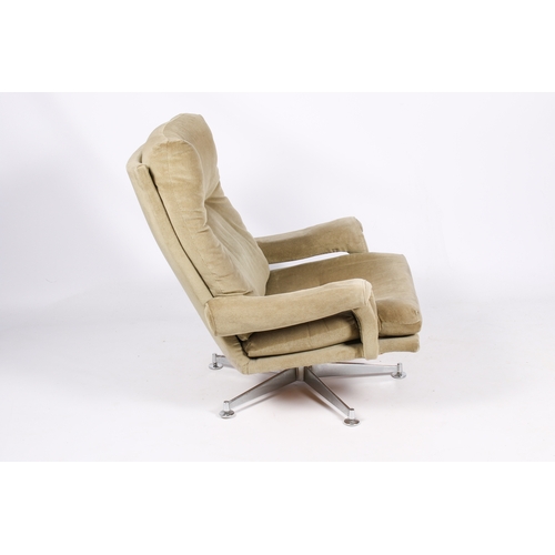 45 - Howard Keith (British), mid-20th century swivel chair. In original clean upholstery (no holes) sat o... 