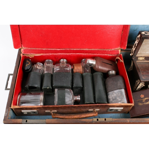 216 - A group of vintage wooden boxes and small leather case. Including a gentleman's toiletry set, rosewo... 
