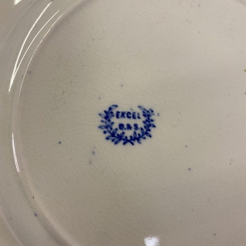 190 - Set of Excel dinner plates