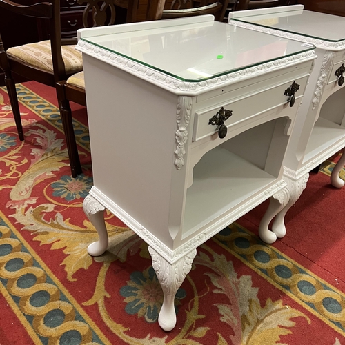 28 - Pair of bed side cabinets with glass top on Queen Anne legs