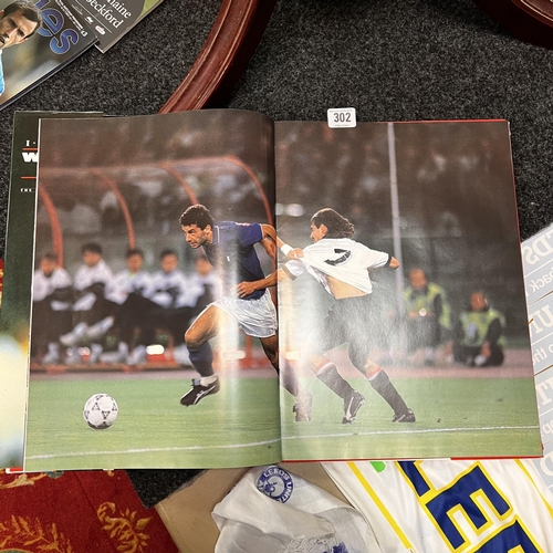 302 - Italy World Cup 1990 book