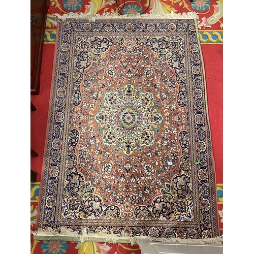 33 - Turkish style fringed edge rug - 190x135cm