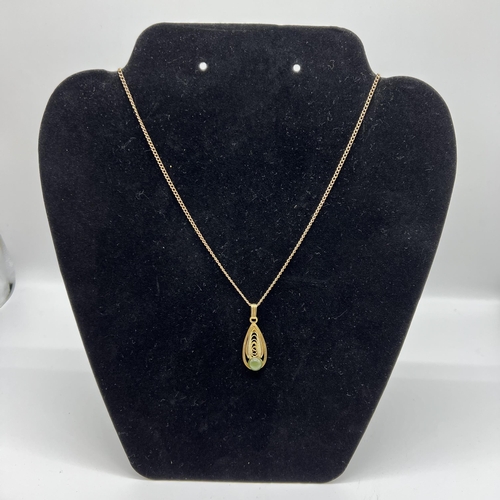 104 - 9ct gold drop pendant necklace - 4.10g