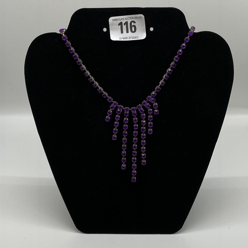 116 - Ladies vintage lavender coloured necklace