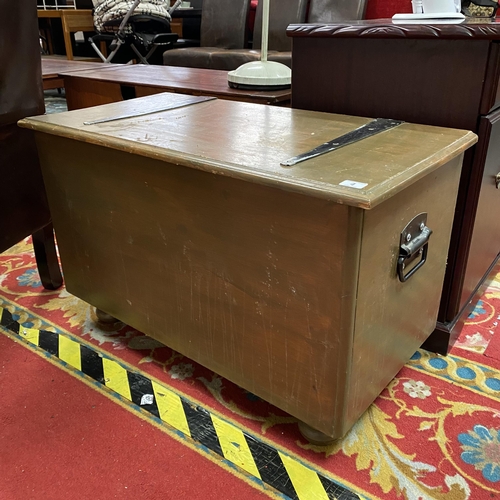 4 - Vintage pine box with top brackets and side handles