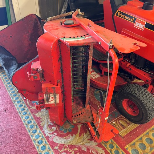 400 - Westwood TI200 12 H.P./Electric start tractor with grass cutter deck, grass collector and grass bag ... 