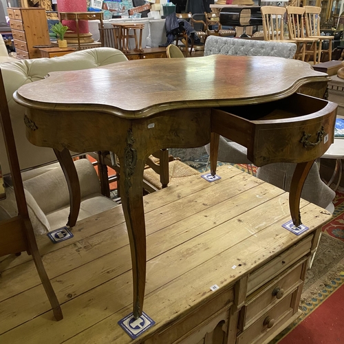 39 - Outstanding french burr walnut inlaid writing desk with brass ormolu mounts