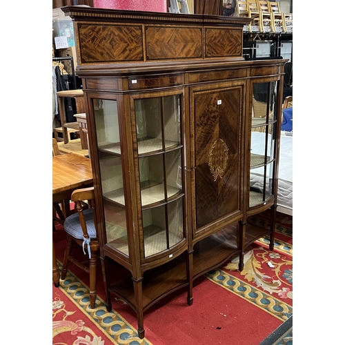 100 - Beautiful Edwardian mahogany inlaid bow fronted glass china cabinet with keys and cross banding inla... 