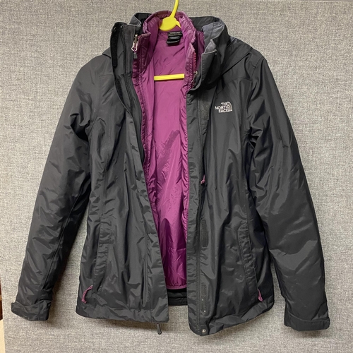 115 - Ladies North Face jacket - Size XS