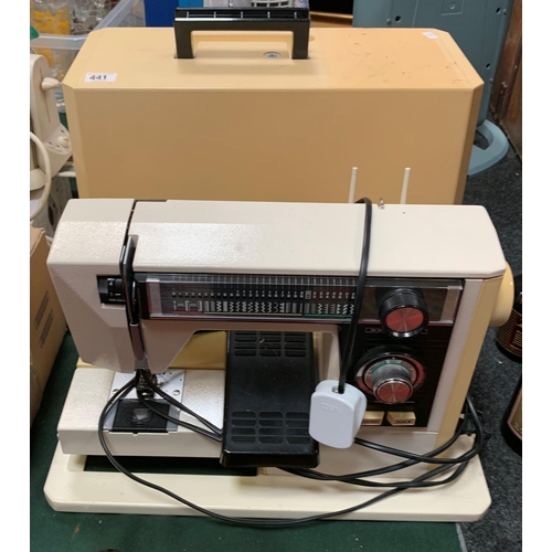 441 - New Home RE3000 sewing machine with carry case