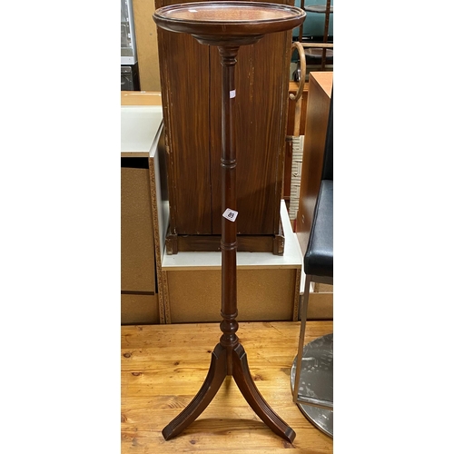 89 - Mahogany single pedestal plant stand