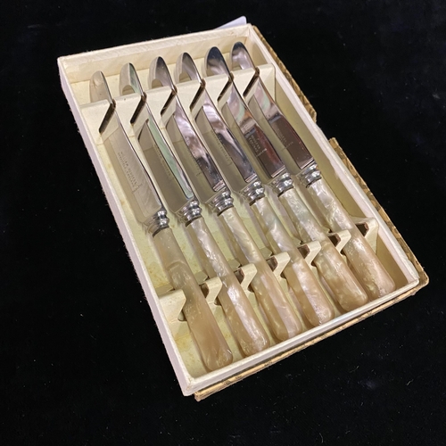 156 - Set of six butter knives in original box by William Rodgers Sheffield