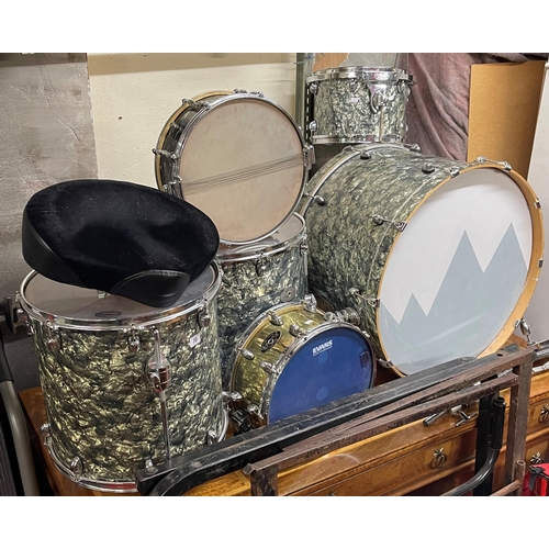 70 - Premier artist brass drum kit